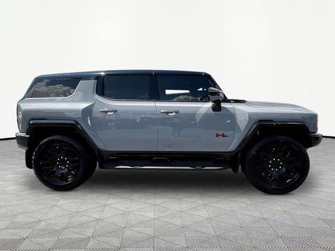 Used 2024 GMC Hummer EV 2X w/ LPO, Illumination Package AWD/4WD image 8