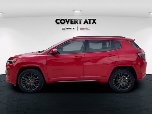 Used 2022 Jeep Compass Limited w/ (RED) Package AWD/4WD image 3