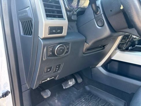 Used 2022 Ford F250 Lariat w/ Lariat Ultimate Package AWD/4WD image 15
