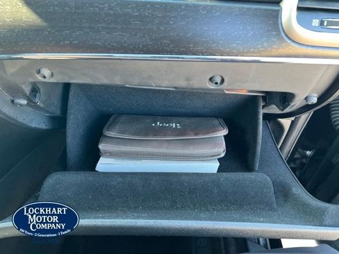 Used 2017 Jeep Grand Cherokee Limited RWD image 23