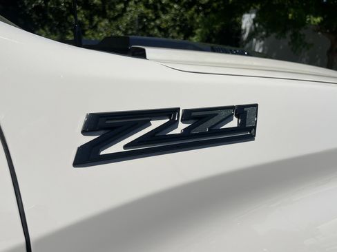 New 2026 Chevrolet Silverado 1500 Custom Trail Boss w/ LPO, Dark Essentials Package AWD/4WD image 37