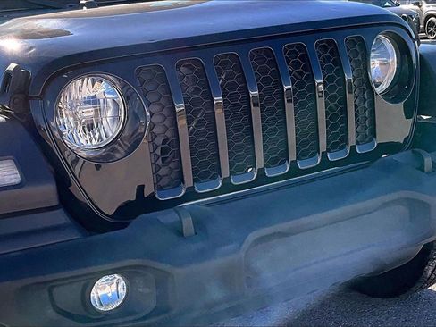 Used 2020 Jeep Gladiator Sport w/ Quick Order Package 24S image 24