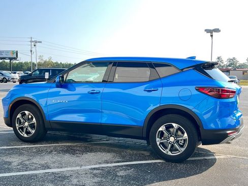 Used 2025 Chevrolet Blazer LT image 8