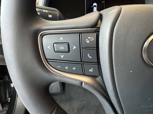 New 2026 Lexus UX 300h AWD image 29