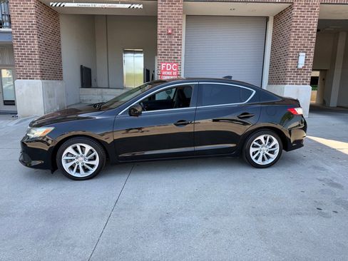 Used 2017 Acura ILX FWD image 4