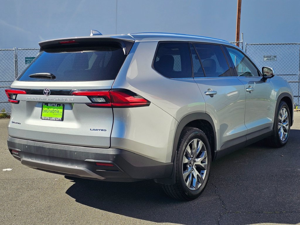 Used 2024 Toyota Grand Highlander AWD Hybrid image 7