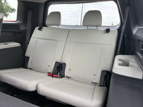 Used 2025 Hyundai Santa Fe SEL FWD image 26