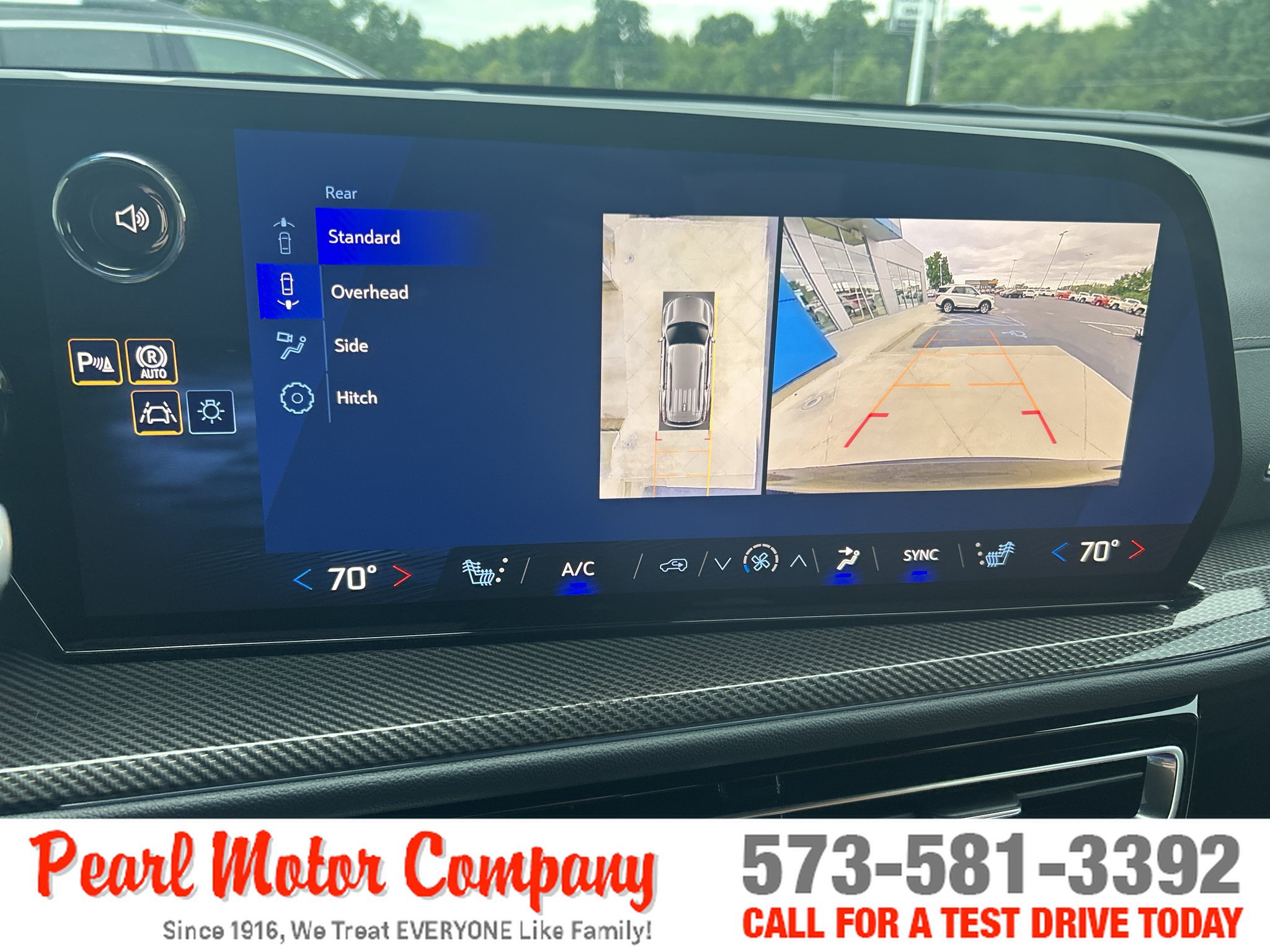New 2027 Chevrolet Traverse Z71 w/ Driver Confidence Package AWD/4WD image 18