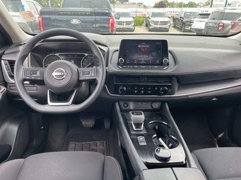 Used 2024 Nissan Rogue S AWD/4WD image 12