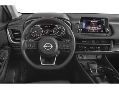 New 2026 Nissan Rogue SV w/ Cold Weather Package