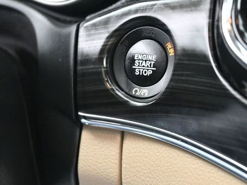 Used 2021 Jeep Grand Cherokee Limited w/ Premium Lighting Group image 27