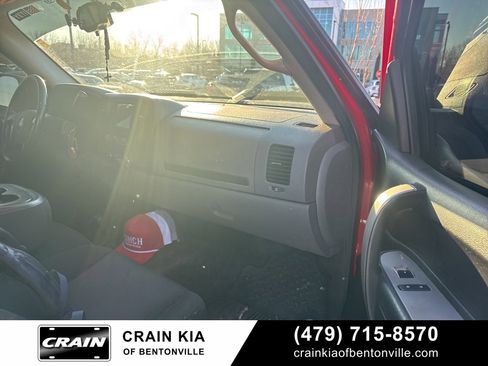 Used 2010 GMC Sierra 1500 SL image 25