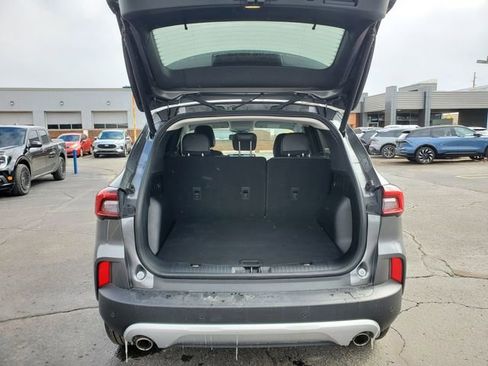 Used 2023 Ford Escape Platinum image 27
