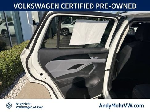 Used 2026 Volkswagen Tiguan SE w/ Panoramic Sunroof Package AWD/4WD image 19