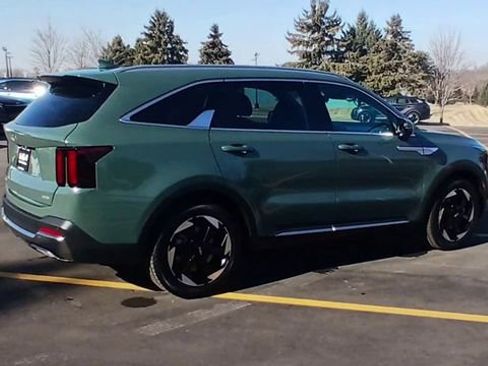 New 2026 Kia Sorento EX image 3