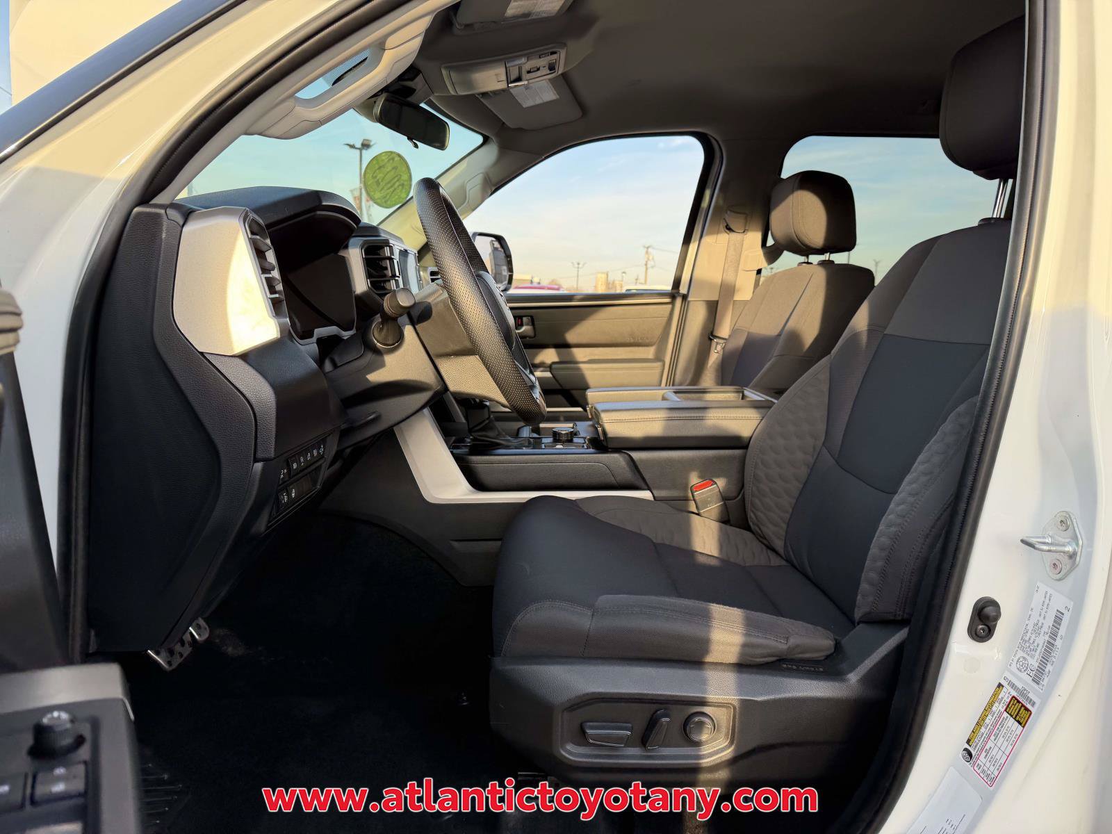 Used 2023 Toyota Tundra SR AWD/4WD image 14