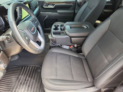 Used 2025 GMC Sierra 2500 SLE w/ SLE Value Package; AWD/4WD image 10