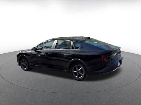 Used 2025 Kia K4 FWD image 8