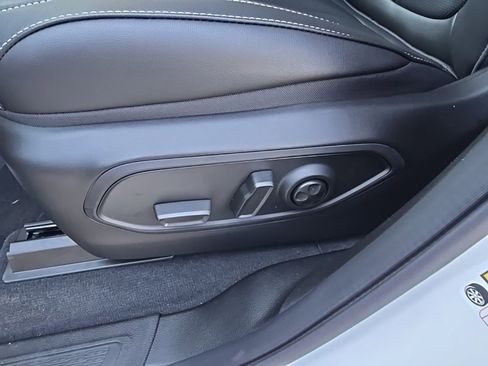 New 2025 Jeep Grand Cherokee Limited w/ Luxury Tech Group II image 34