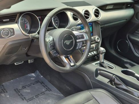 Used 2019 Ford Mustang Premium RWD image 9