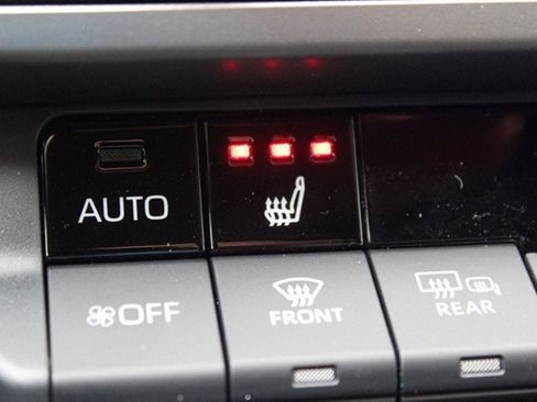 New 2026 Toyota Camry SE image 4