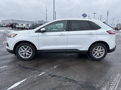 Used 2024 Ford Edge SEL image 5