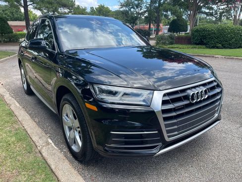 Used 2019 Audi Q5 2.0T Premium Plus w/ Premium Plus Package AWD/4WD image 7