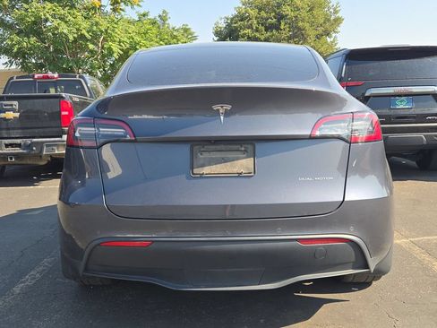 Used 2021 Tesla Model Y Long Range AWD/4WD image 6