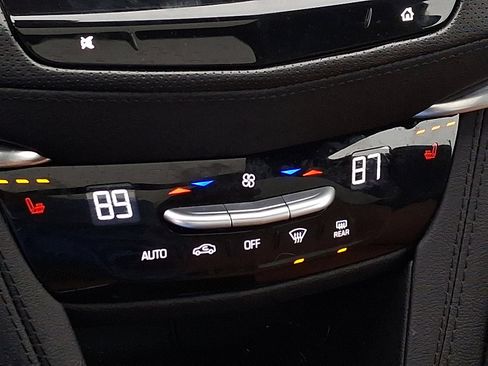 Certified 2025 Cadillac XT5 Premium Luxury w/ LPO, Floor Liner Package image 23