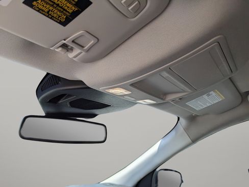 Used 2021 Ford Escape Titanium FWD image 25