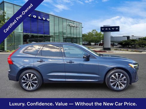 Certified 2024 Volvo XC60 B5 Core w/ Climate Package AWD/4WD image 8