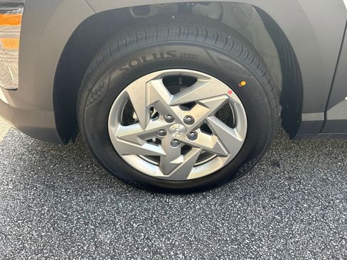 New 2026 Hyundai Kona SE image 11