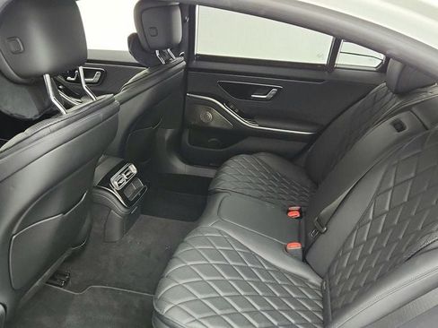 Used 2022 Mercedes-Benz S 500 4MATIC image 21
