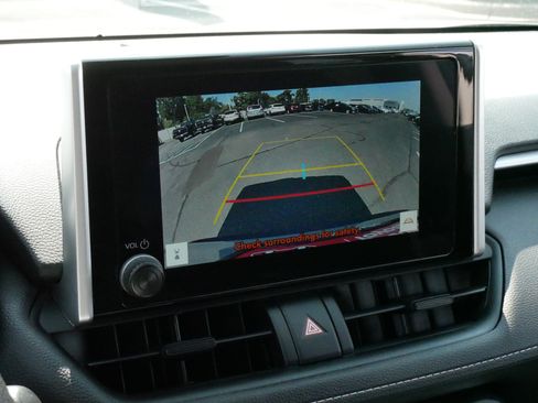 Certified 2025 Toyota RAV4 XLE AWD/4WD image 30