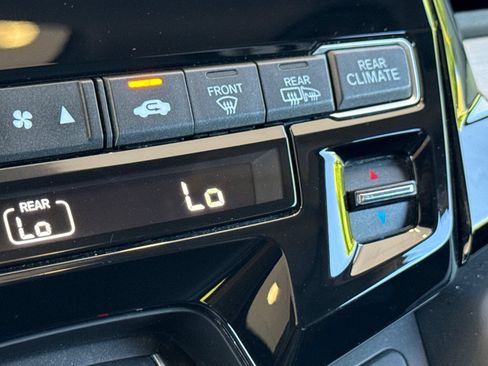 Used 2024 Honda Odyssey EX-L image 31