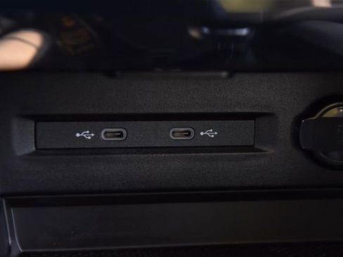 New 2025 Volkswagen Taos SE image 15