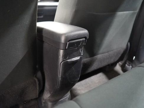 Used 2019 Toyota Prius C L image 30