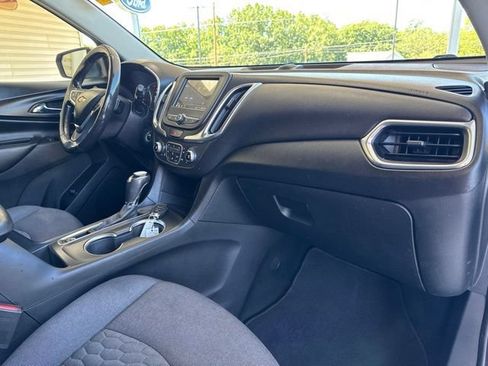 Used 2019 Chevrolet Equinox LT FWD image 22
