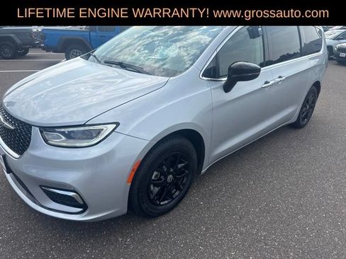 Certified 2024 Chrysler Pacifica Touring-L FWD image 29