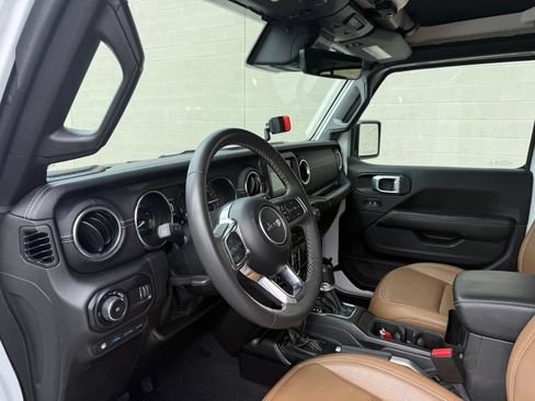Used 2023 Jeep Wrangler Unlimited Rubicon 4xe w/ Steel Bumper Group AWD/4WD image 20
