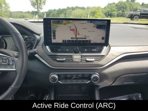 Certified 2024 Nissan Altima 2.5 SV w/ SV Premium Package AWD/4WD image 26