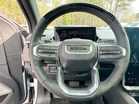 Used 2025 GMC Sierra EV Denali image 18