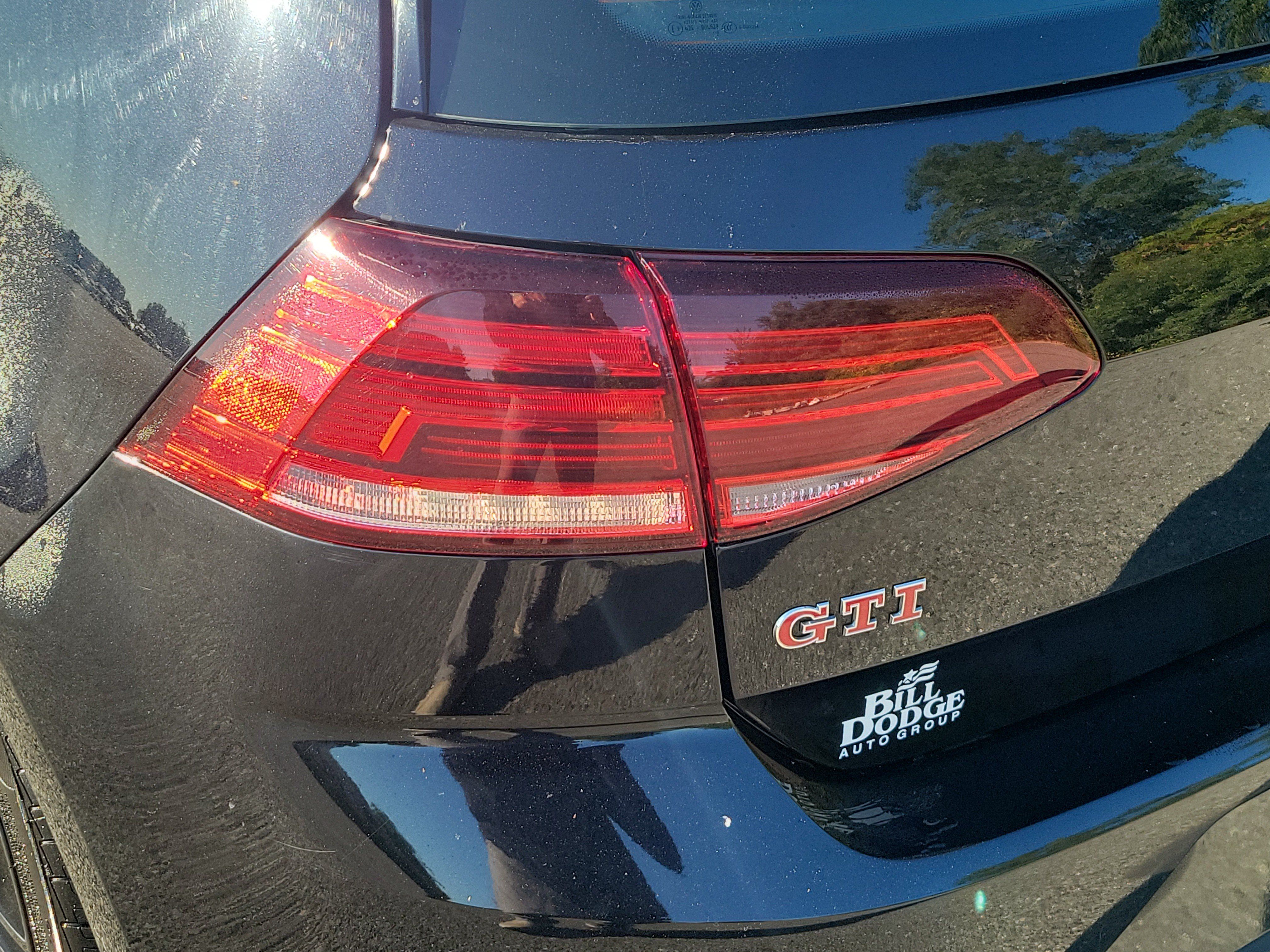 Used 2019 Volkswagen GTI S FWD image 11