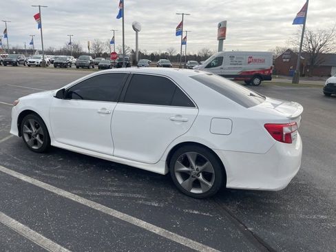 Used 2012 Toyota Camry SE image 5