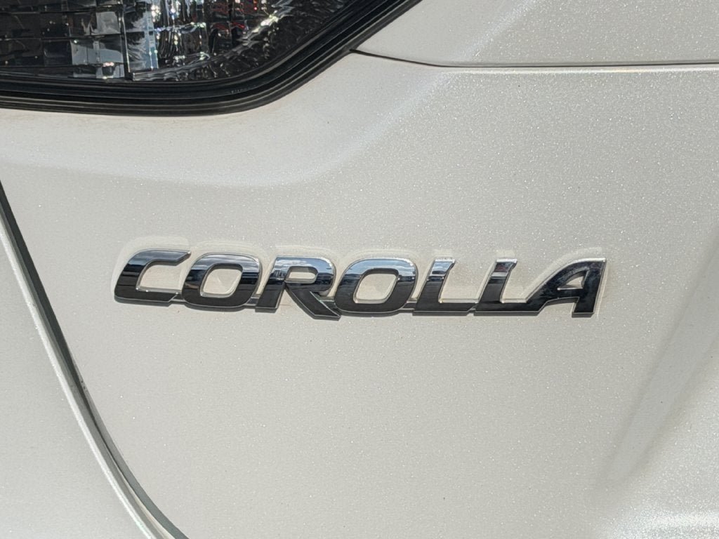 Used 2022 Toyota Corolla XSE FWD image 35