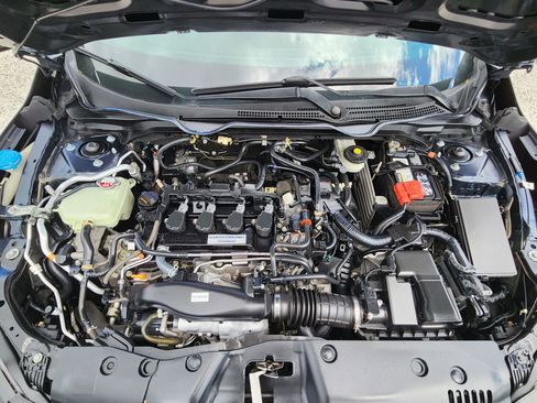 Used 2017 Honda Civic Touring image 18