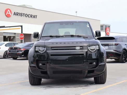 Used 2024 Land Rover Defender 110 X AWD/4WD image 2
