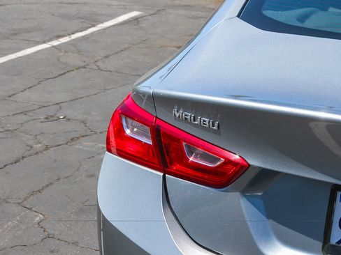 Used 2024 Chevrolet Malibu LT FWD image 8