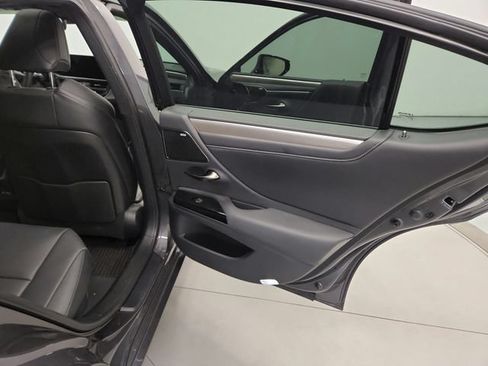 Used 2024 Lexus ES 300h F Sport w/ Accessory Package (Z2) FWD image 44