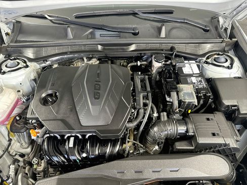 Used 2025 Hyundai Sonata SEL FWD image 32